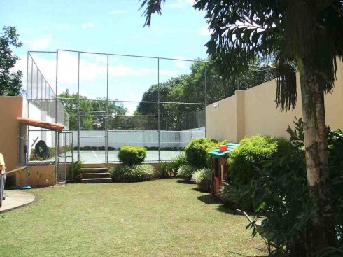 Bella casa en Exclusivo Condominio en La Ribera de Belén. Cod.3702