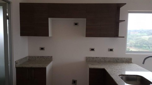 Oportunidad Única, Apartamento de 2 Habitaciones en Condominio con tan solo $2000 de Prima. Cod 5134