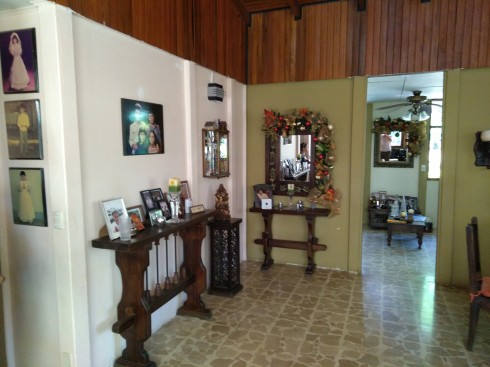 Hermosa Quinta en Atenas a Excelente Precio, con Amplia Casa con acabados de lujo, Piscina, Amplias y hermosas zonas verdes, Jardines,2 Ranchos para fiestas, en Zona de Alta Plusvalía, a 20 minutos de San José, Lujo y Diversión para su Familia o Empresa a un excelente precio, Invierta Ya!! 5294