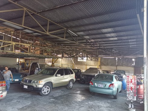 Propiedad Comercial en Alajuela, ideal para proyectos que necesiten alto trafico y exposición comercial. Cod. 5367