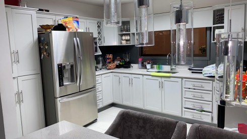 Venta Casa con piscina en Condominio. Cod 6839