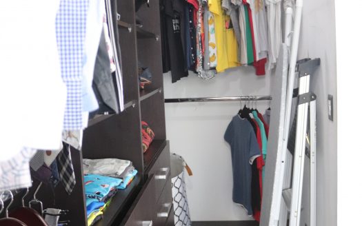 ¡OPORTUNIDAD! HERMOSA CASA MODERNA CON HERMOSOS ACABADOS EN RESIDENCIAL PRIVADO. COD. 31557