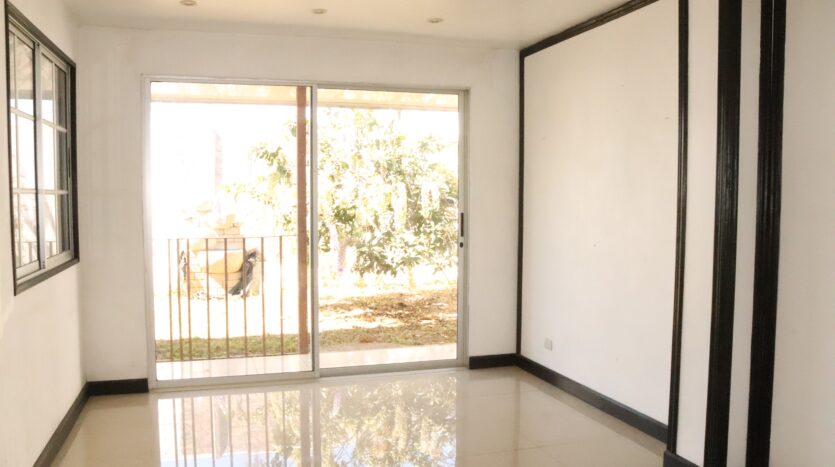VENDE CASA DE 1 PLANTA EN EL ROBLE DE ALAJUELA- Sala de TV
