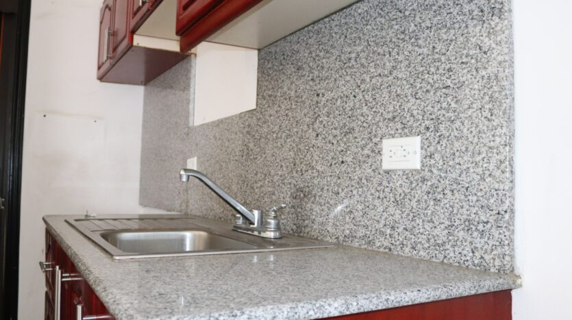 VENDE CASA DE 1 PLANTA EN EL ROBLE DE ALAJUELA- Cocina