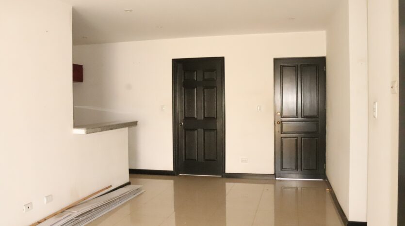 VENDE CASA DE 1 PLANTA EN EL ROBLE DE ALAJUELA- Sala