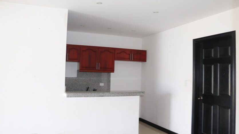 VENDE CASA DE 1 PLANTA EN EL ROBLE DE ALAJUELA- Comedor