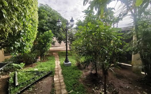 Amplia y espectacular casa en Pinares de Curridabat con 600 m2 de construcción #62115