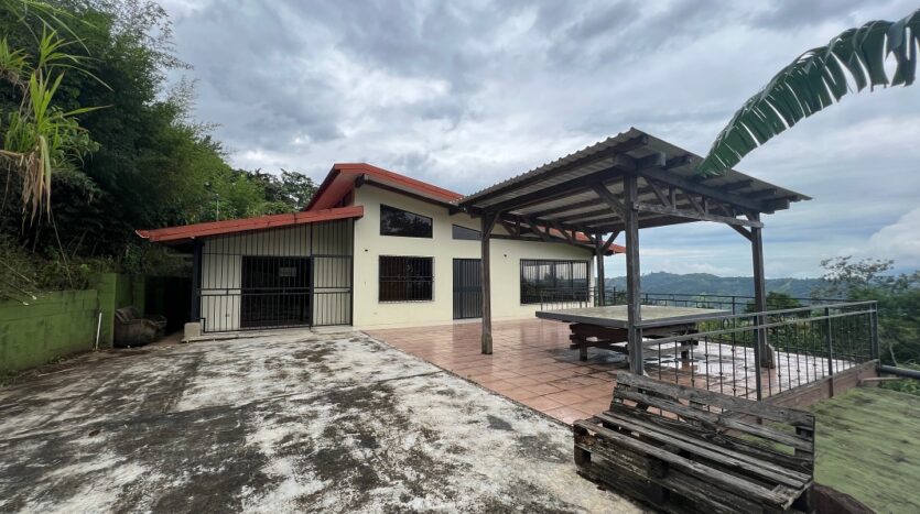 Casa en Venta San José, Ciudad Colón- Entrada