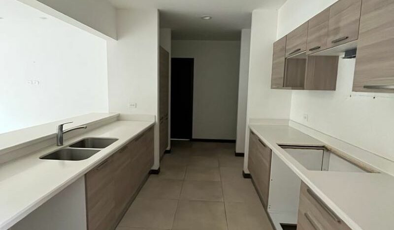 Casa en Condominio en Bello Horizonte Escazú- Cocina