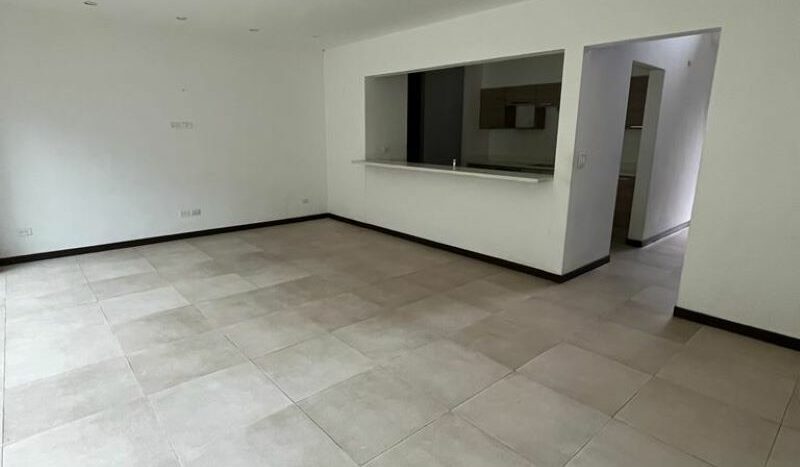 Casa en Condominio en Bello Horizonte Escazú- Sala