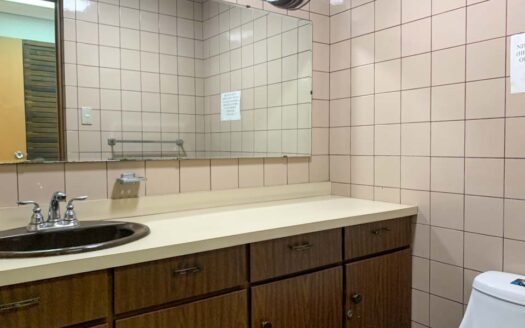 Hermosa propiedad en alquiler de uso comercial – industrial cerca de Escazú, Pavas y Sabana COD#72029