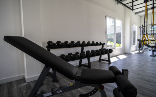 PRECIOSA CASA EN ESCAZU $310,000.00!! En condominio con espectaculares amenidades . COD 74511