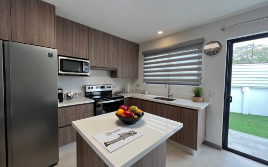 Compre su nuevo Hogar en San Rafael de Alajuela, 3 dormitorios, áreas sociales piscina, play y coworking COD#74959