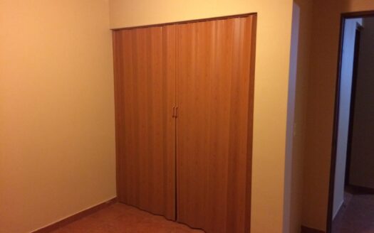 INVERSIONISTAS: se vende propiedad con 3 apartamentos alquilados en residencial en San Rafael de Alajuela COD#76601