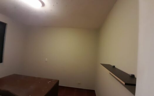 INVERSIONISTAS: se vende propiedad con 3 apartamentos alquilados en residencial en San Rafael de Alajuela COD#76601