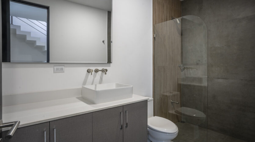 Casa en Condominio en Venta San José, Escazú- Baño