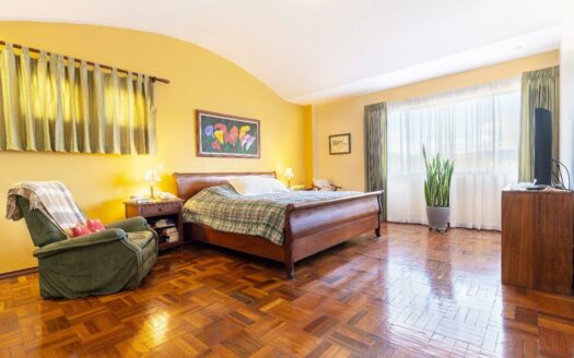 Curridabat: Espectacular casa en Altamonte, lote 638m2 #89131