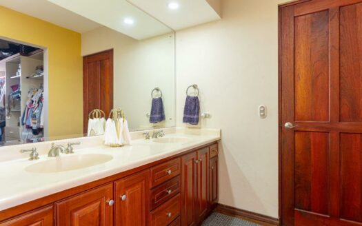 Curridabat: Espectacular casa en Altamonte, lote 638m2 #89131