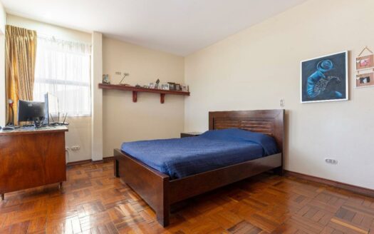 Curridabat: Espectacular casa en Altamonte, lote 638m2 #89131