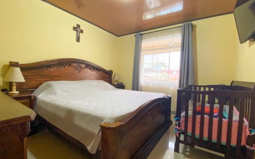 ¡Oportunidad en San Diego, Tres Ríos! Venta de 2 Espaciosas Casas en Diferentes Niveles. Terreno 156m2, Construcción 248m2 cod.92288