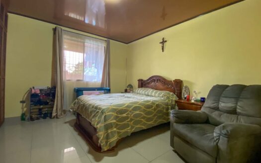 ¡Oportunidad en San Diego, Tres Ríos! Venta de 2 Espaciosas Casas en Diferentes Niveles. Terreno 156m2, Construcción 248m2 cod.92288