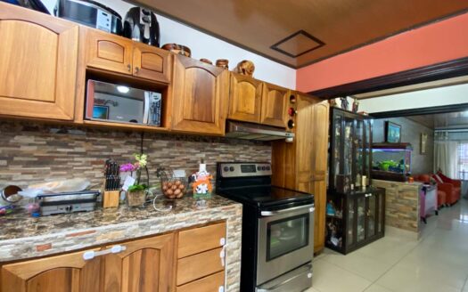 ¡Oportunidad en San Diego, Tres Ríos! Venta de 2 Espaciosas Casas en Diferentes Niveles. Terreno 156m2, Construcción 248m2 cod.92288