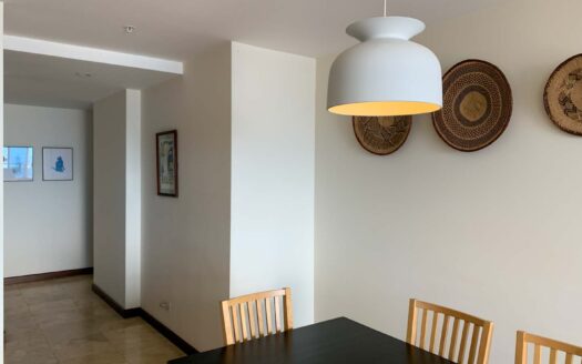 Exclusivo apartamento en venta, 3 Habitaciones en Paseo Colón, vistas impresionantes desde el piso 24 COD#100765