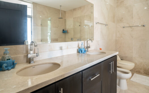 Casa en Venta en Punta Leona, con Piscina y Amplias Áreas Verdes. Código: 108420 Ocean View-Precio: $825 000