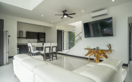 Casa en Venta en Punta Leona, con Piscina y Amplias Áreas Verdes. Código: 108420 Ocean View-Precio: $825 000