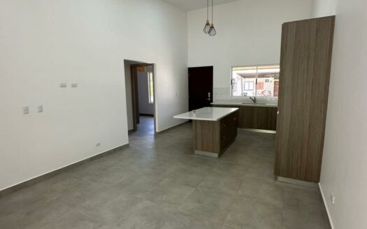 Casa en Condominio 3 hab – 2 baños con piscina privada para estrenar!!. Cod. 137255