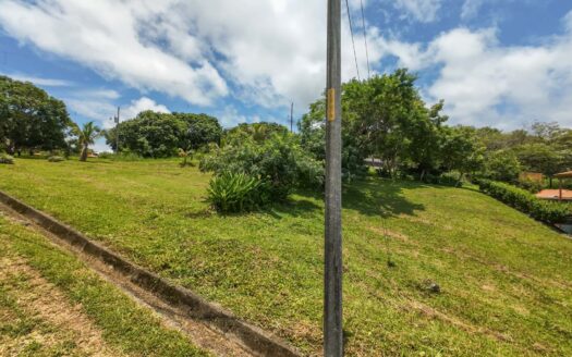 Lotes en Venta en Guacalillo, Puntarenas con Vista a la Montaña y Vista Parcial al Mar- Precio $70 000 USD – Código:111611