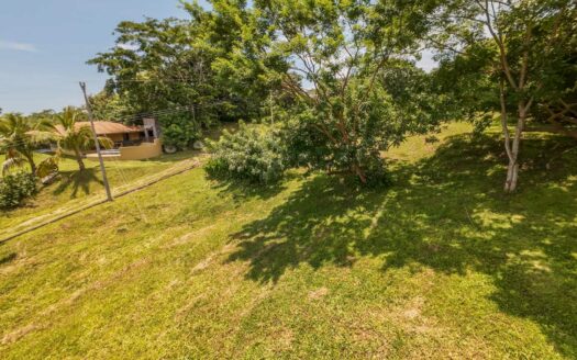 Lotes en Venta en Guacalillo, Puntarenas con Vista a la Montaña y Vista Parcial al Mar- Precio $70 000 USD – Código:111611