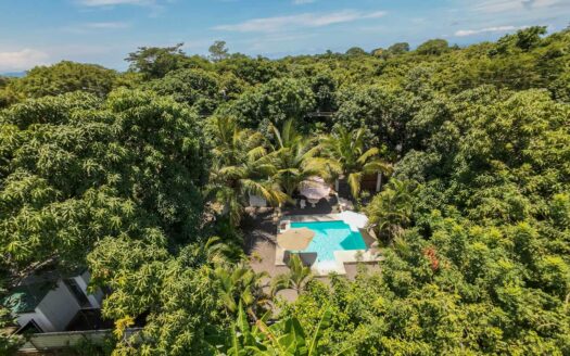 Maravillosa Casa en Venta- Guacalillo Puntarenas- A solo 10 minutos de la playa. Precio: $190 000- Código: 111054