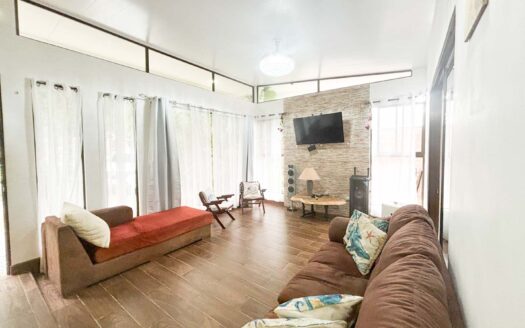 Maravillosa Casa en Venta- Guacalillo Puntarenas- A solo 10 minutos de la playa. Precio: $190 000- Código: 111054