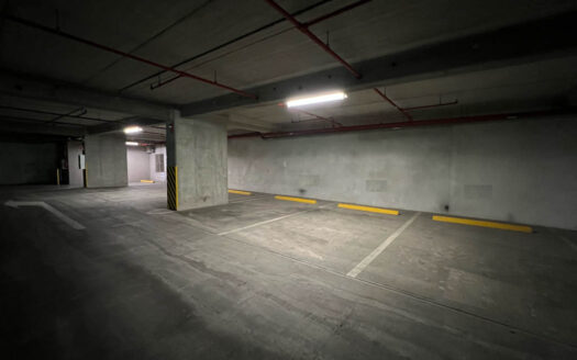 Se Alquila Oficina Amueblada de 150 m2 Para Centro de Trabajo en Centro Corporativo El Tobogán, Calle Blancos COD 112335