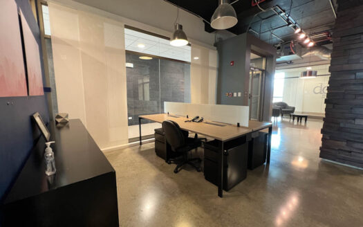 Se Alquila Oficina Amueblada de 150 m2 Para Centro de Trabajo en Centro Corporativo El Tobogán, Calle Blancos COD 112335