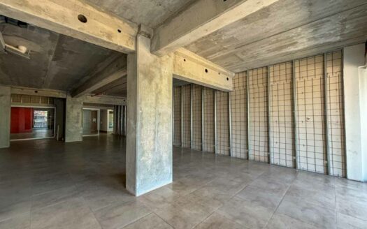 Local Comercial en Venta en Los Yoses, con 4 Parqueos y 3 Bodegas cod. 113558