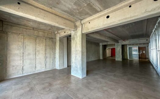 Local Comercial en Venta en Los Yoses, con 4 Parqueos y 3 Bodegas cod. 113558