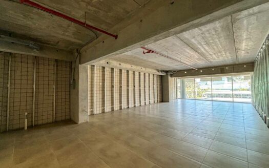 Local Comercial en Venta en Los Yoses, con 4 Parqueos y 3 Bodegas cod. 113558