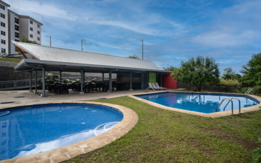 Apartamento en Preventa en Condominio Cipreses de Granadilla Cod 120236