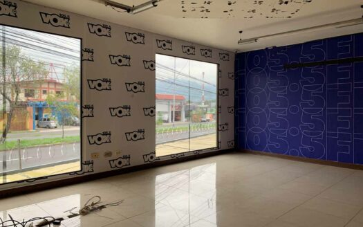 Edificio comercial en remate en Zapote, amplio y con estratégica ubicación COD#118099