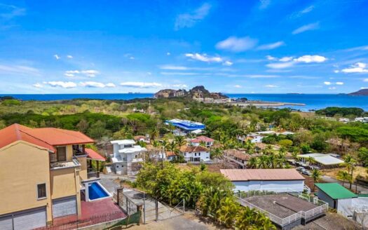 Exclusive Ocean-View Apts in Altos de Flamingo: Luxury and Serenity COD:125906