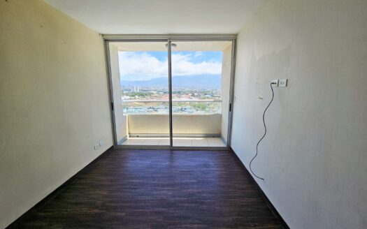 Remate Bancario!!! Apartamento en Heredia, Cond. Bella Vista (piso #13 Vista hacia San Jose) 2hab, 2 baños, 2 parqueos. Cod. 125413