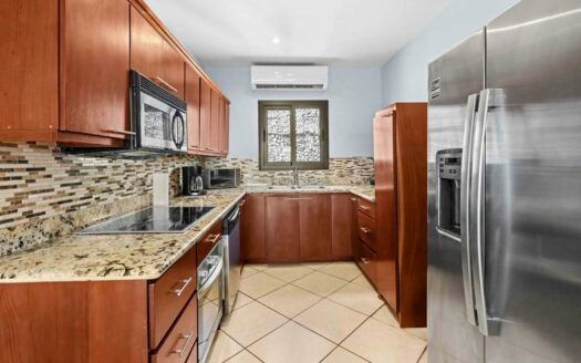 Exclusive Ocean-View Apts in Altos de Flamingo: Luxury and Serenity COD:125906