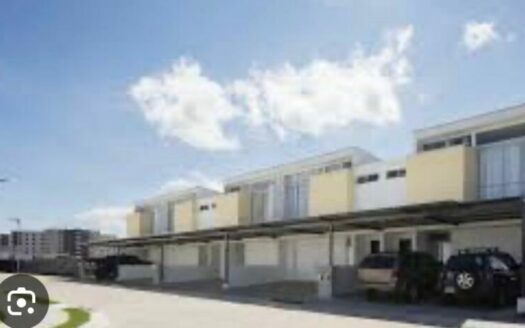 Alquiler Hermosa Casa de 220 m2 en San Rafael de Alajuela, en Condominio con Piscina . COD: 124924