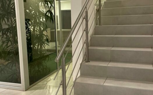 Alquiler Hermosa Casa de 220 m2 en San Rafael de Alajuela, en Condominio con Piscina . COD: 124924