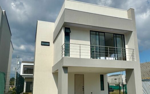 Casa en Venta en San Rafael de Alajuela, en Exclusivo Condominio. cod:123318