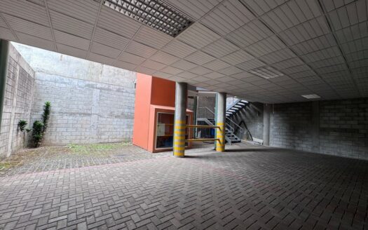 Curridabat: Edificio Comercial en Venta! Ideal Para Oficinas/Centro Medico/ Call Center. #127441