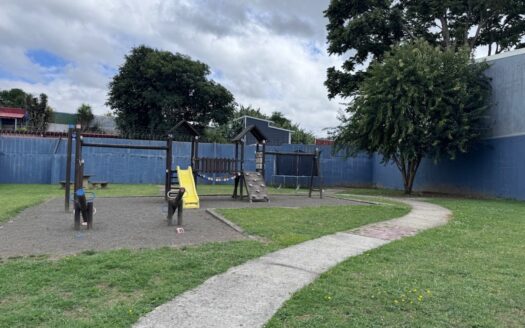 Tres Ríos: Lote Esquinero en Condominio 100% Plano con 245 Metros. #127827