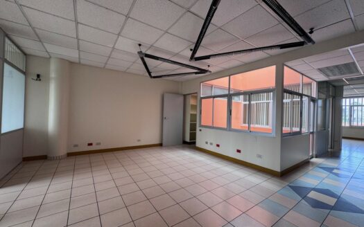 Curridabat: Edificio Comercial en Venta! Ideal Para Oficinas/Centro Medico/ Call Center. #127441